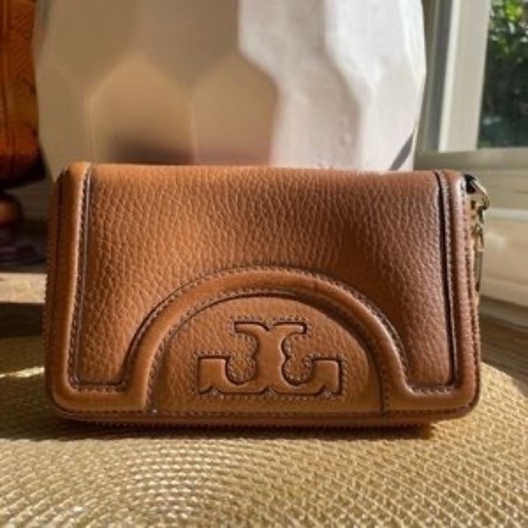 Tory Burch T wallet - Picture 10 of 12